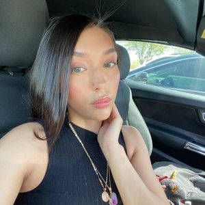 Meet your Posher, Itzel